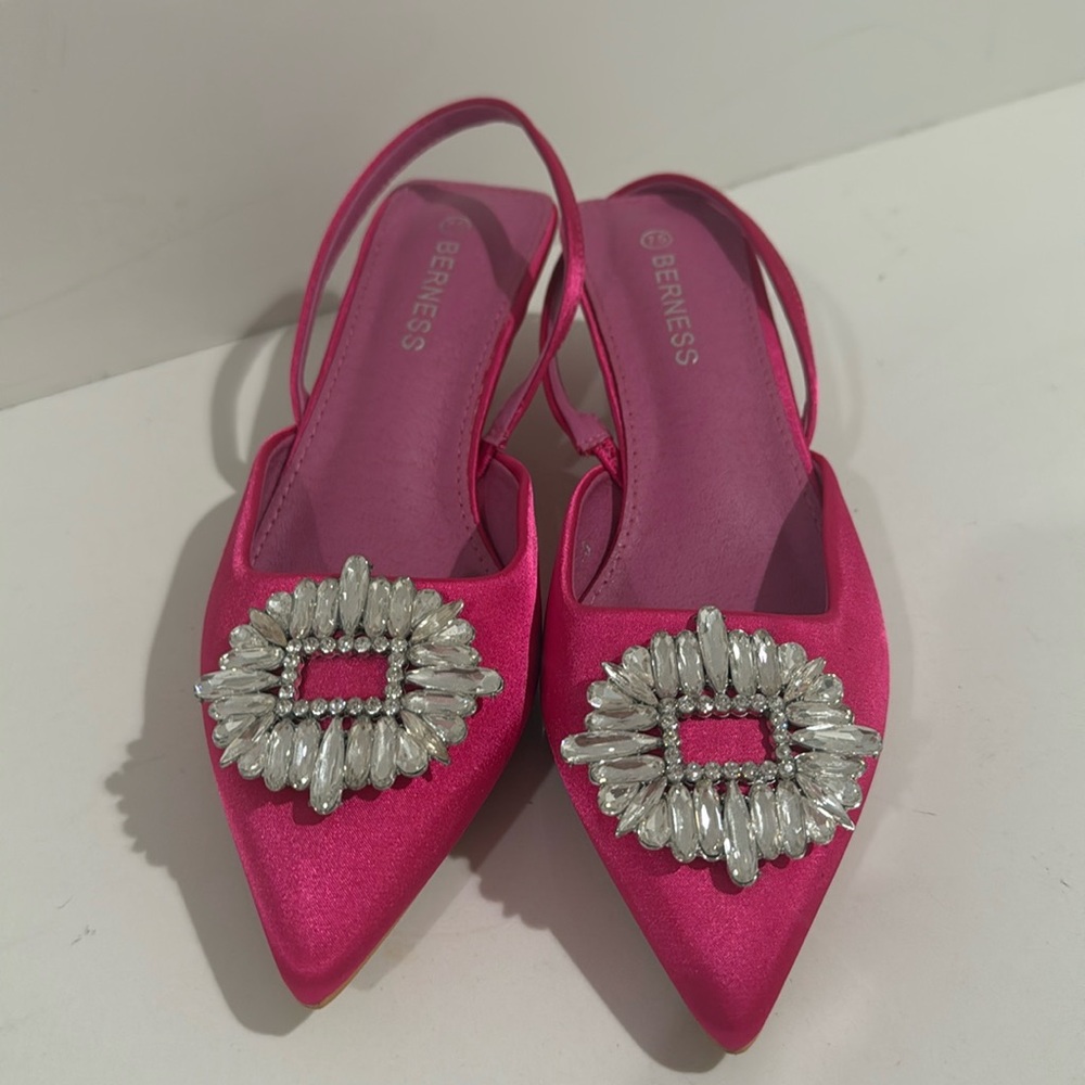Pink kitten heel
